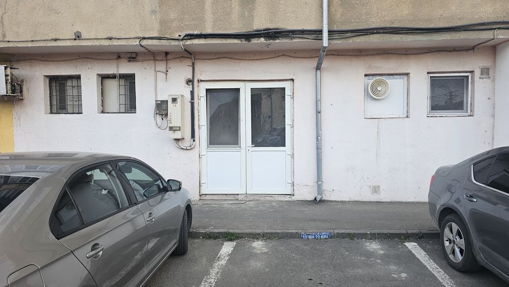 Spatiu comercial 102 mp Nufarul langa Lotus Center vad intens stradal