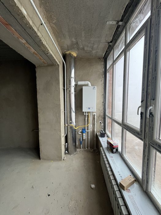 Продам 2 ком. квартиру на Батыс -2