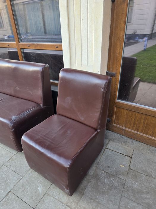 Срочно! Диваны кожзам уличные