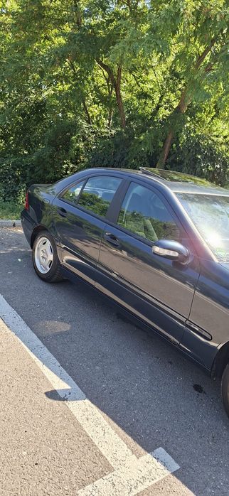 Mercedes Benz C200