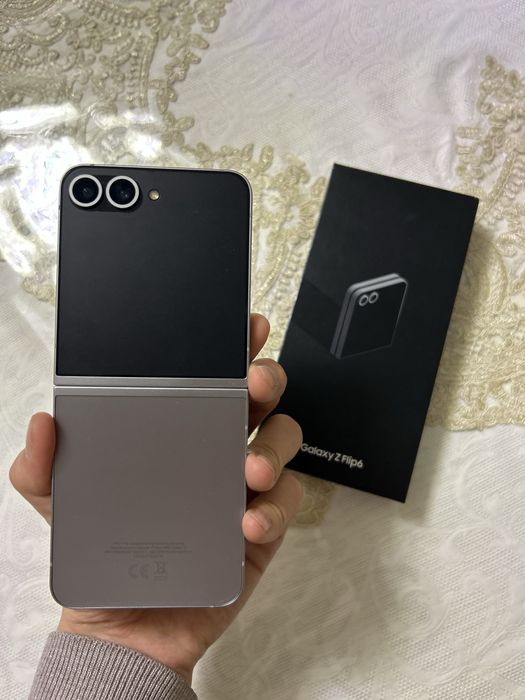 Samsung Galaxy Z Flip 6