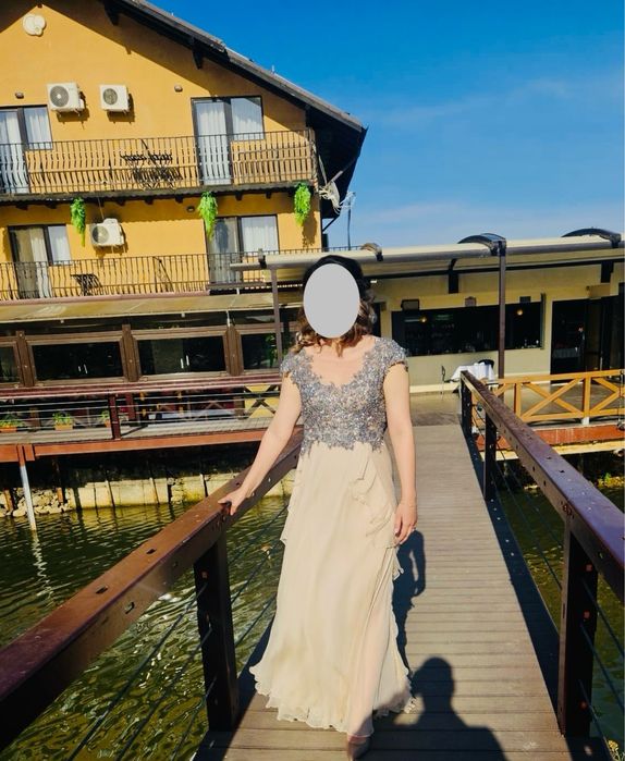 Rochie voal matase si dantela