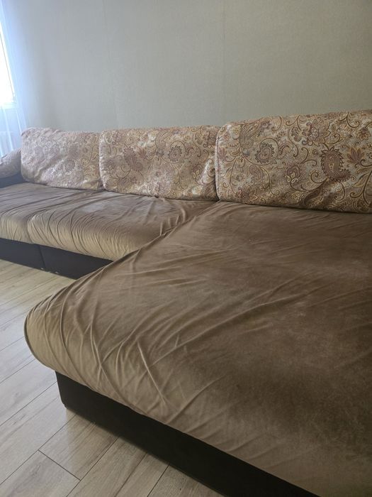 Угловой диван.продам!