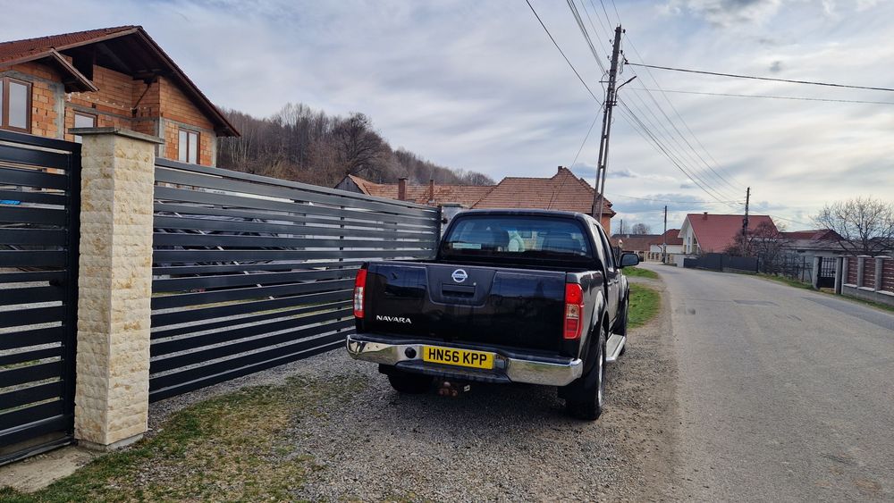 Vând 2 Nissan Navara d40 175 cai