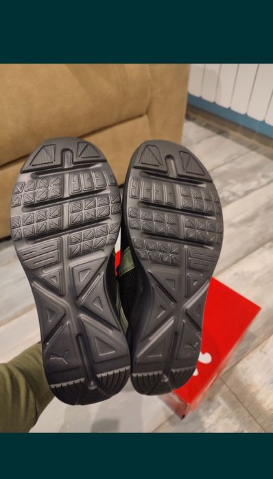 Чисто нови оригинални маратонки Puma, различни номера