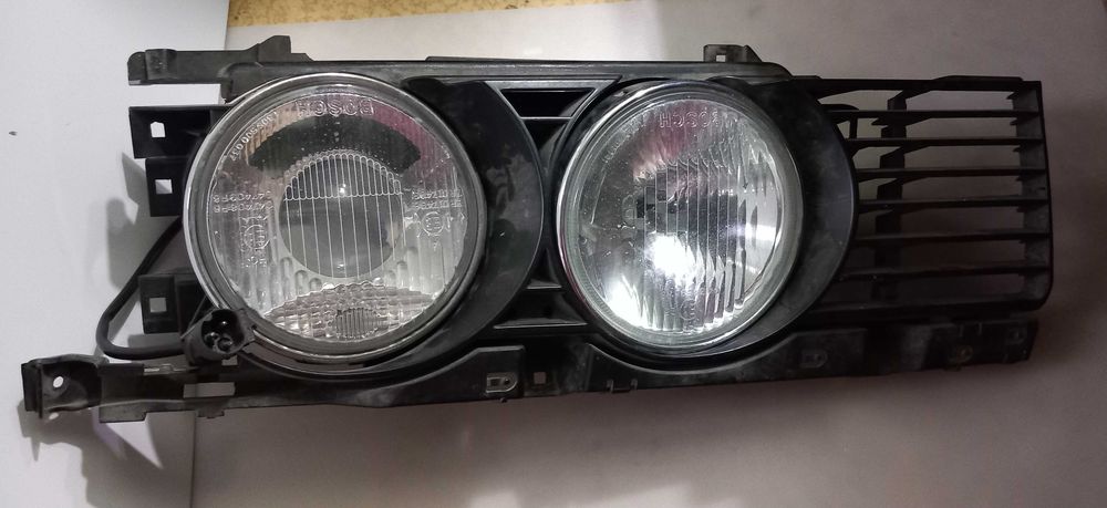 Оригинален десен фар (късо и дълго осветление) за BMW E34