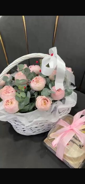 Букет цветов ……….