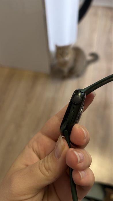Продам apple watch 7 41mm green
