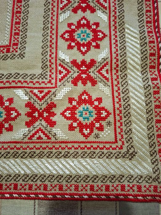 Ръчно бродирани карета