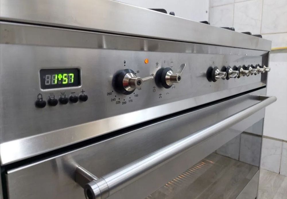 Продам газовую плиту.