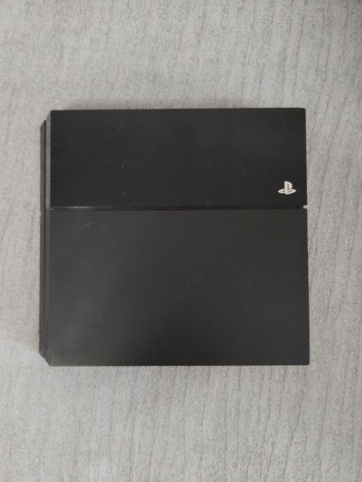 Playstation 4 в нормальном состояний