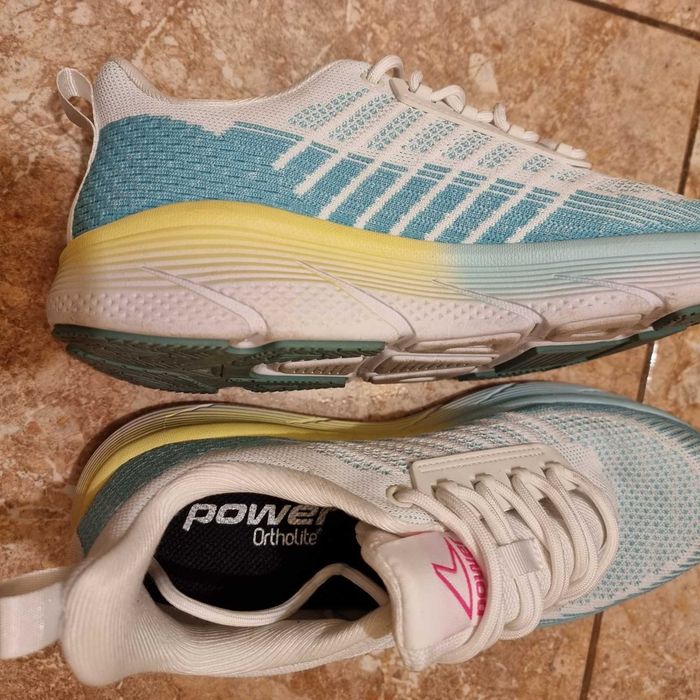 Маратонки мъжки.