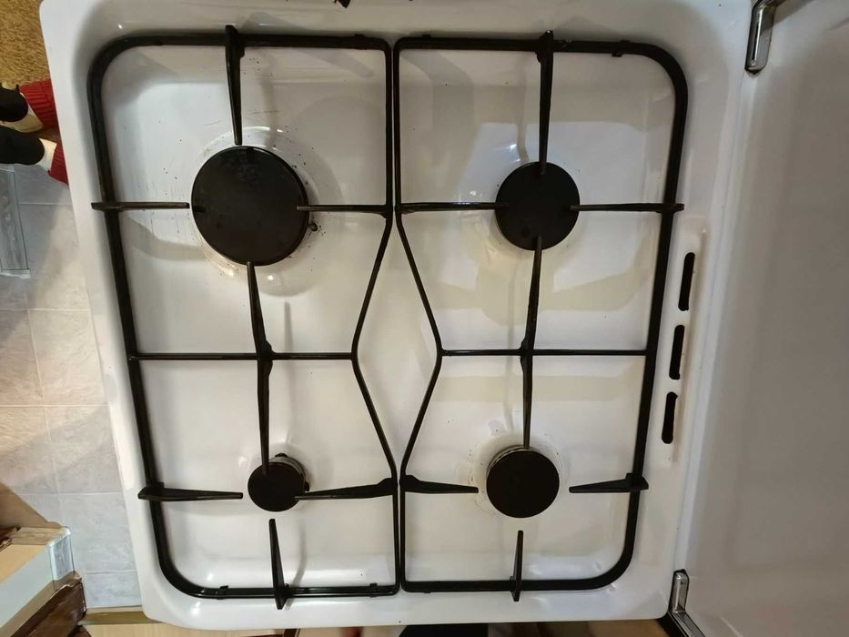 Готварска печка Indesit