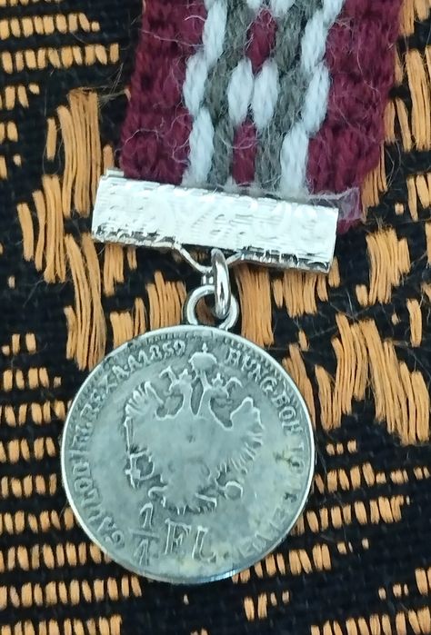 Cravata vanatoreasca cu cerb