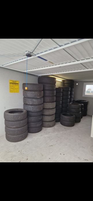 Vând cauciucuri la set dar și en-gros