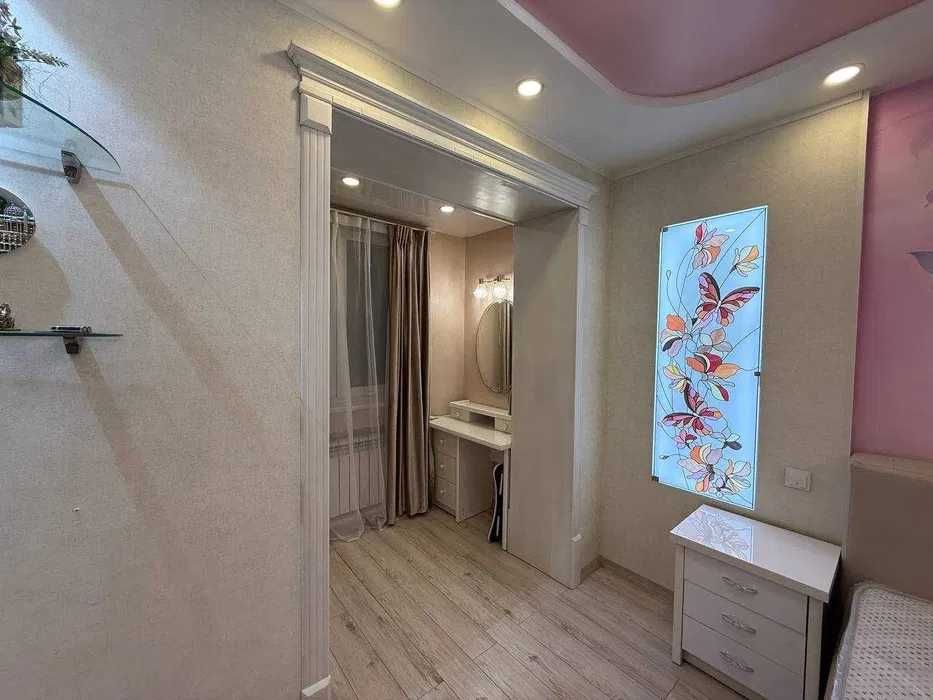 цум Аренда 2 ком Айбек метро и космонавты госпитальный СРОЧНО СДАМ