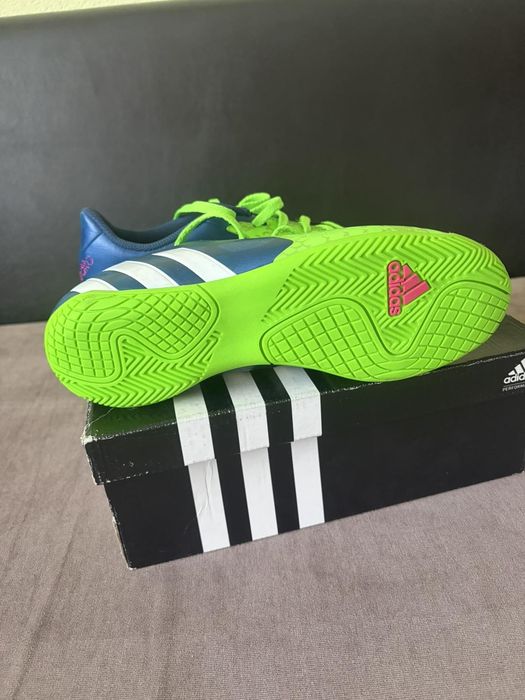 Adidas футболни обувки (стоножки)