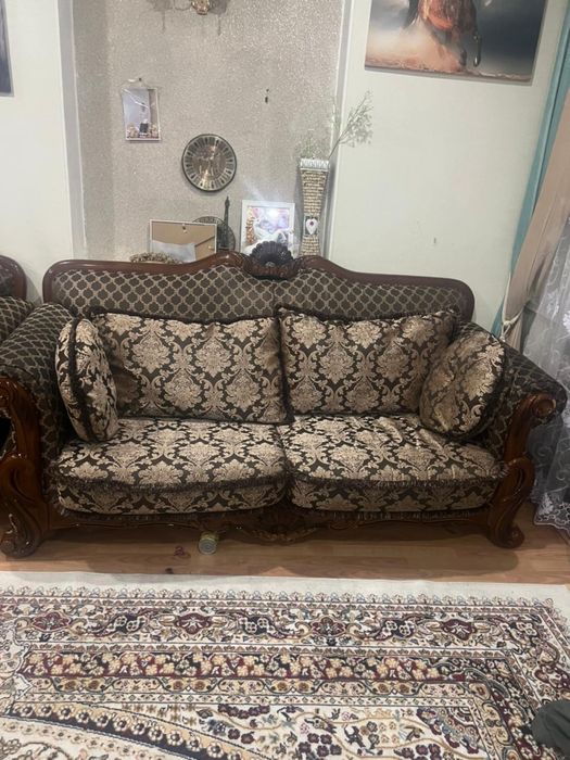 Диван с креслами