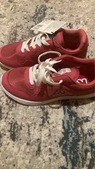 Маратонки капа