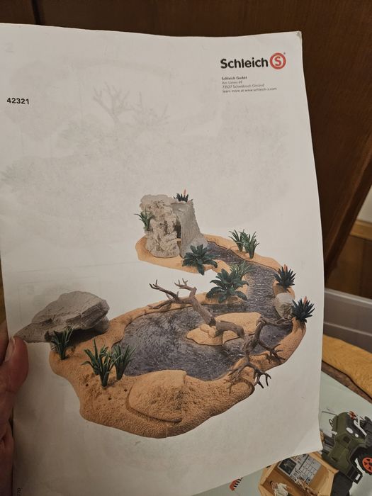 Schleich Диви животни водопад и река