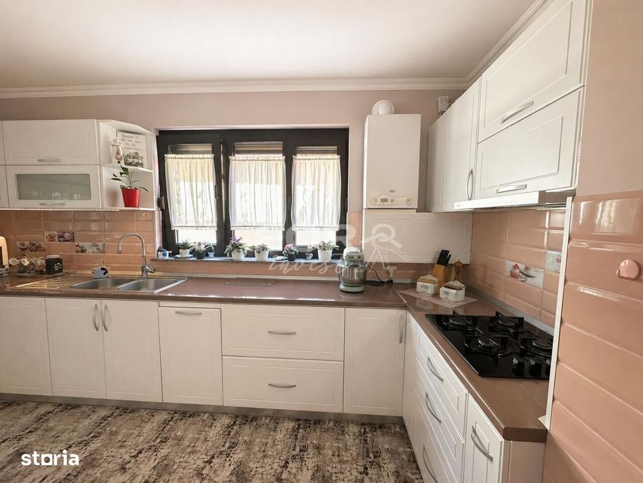 Casa 4 camere si 235 mp teren, de vanzare zona Iosia Oradea