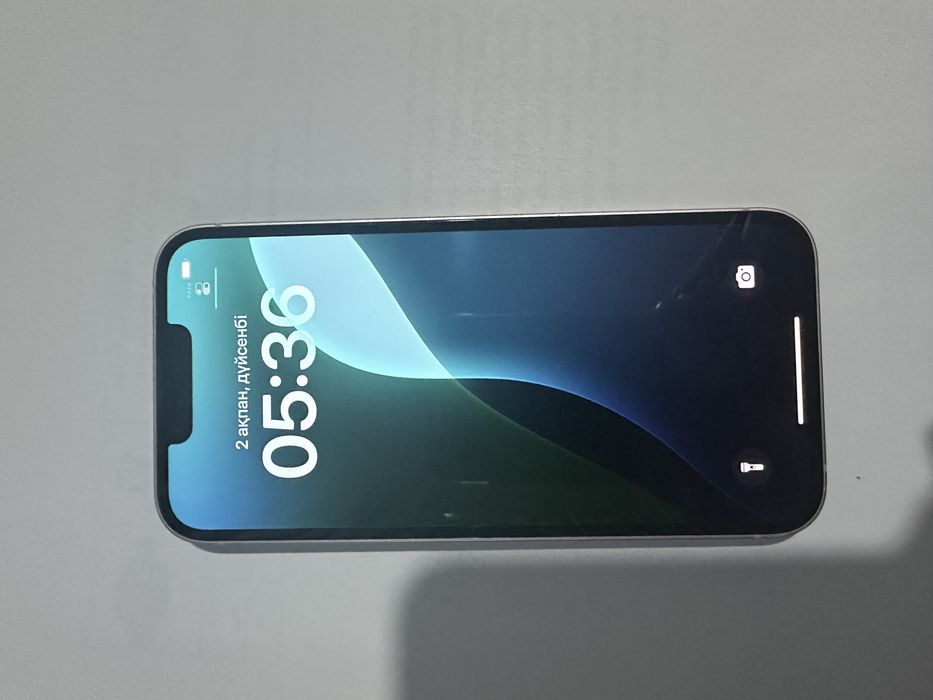 iPhone 13 (қызғылт түсті)