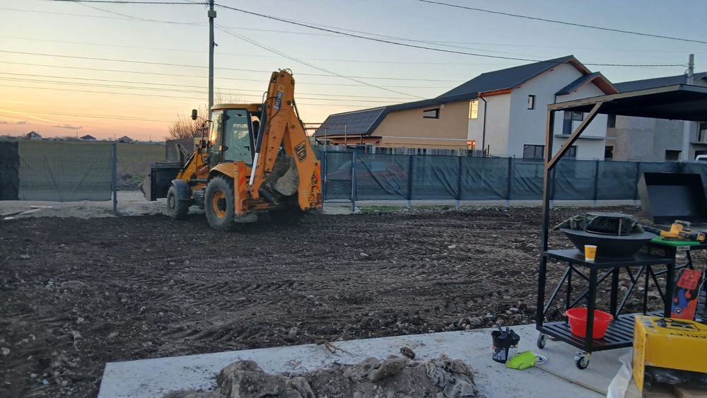 Lucrări de excavator, demolări,aranjat teren,sapaturi
