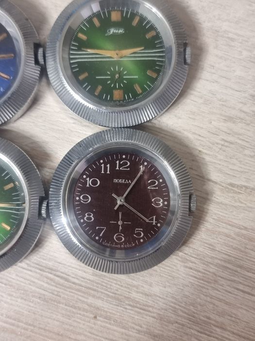 Часы Зим и Победа