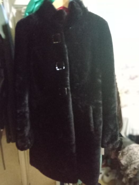 Продам шубу мутон чёрного цвета