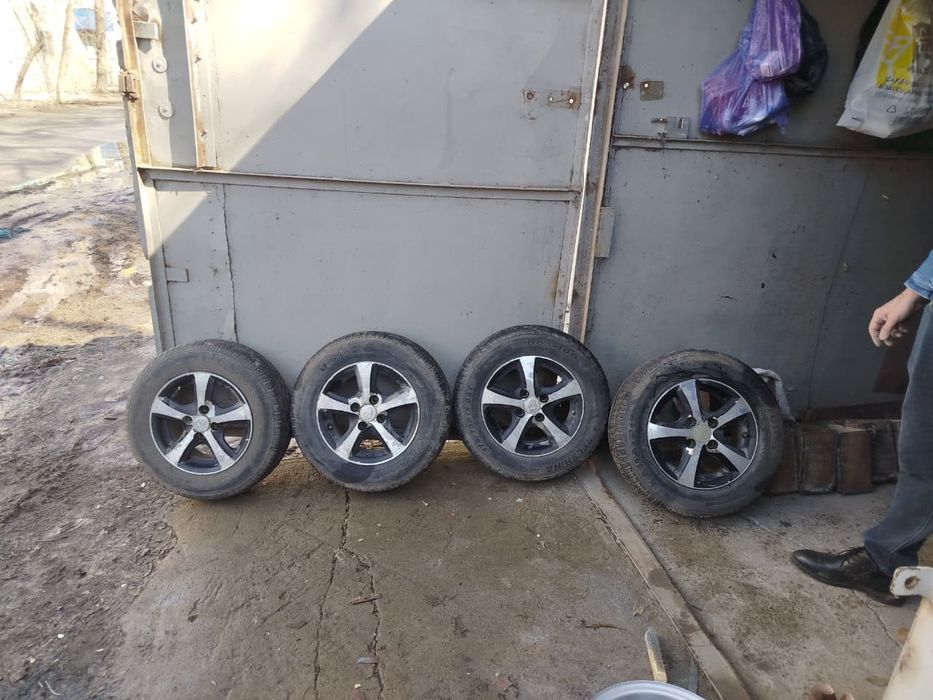 Продам колеса 175/70/13