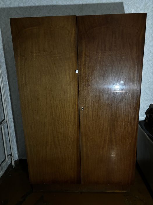 Шкаф, комод, прихожая. Отдам бесплатно. Самовывоз.