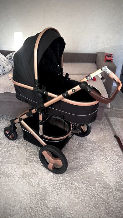 Детская коляска в идеальном состояний