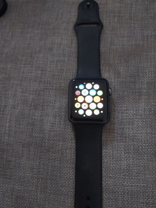 Смарт-часы Galaxy watch 3 и Apple watch sport