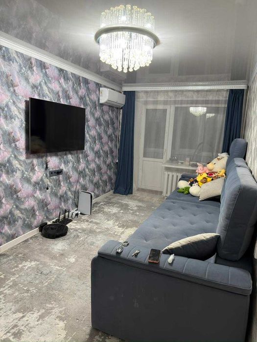 Продам 2-х комнатную квартиру на против ЧЛГУ