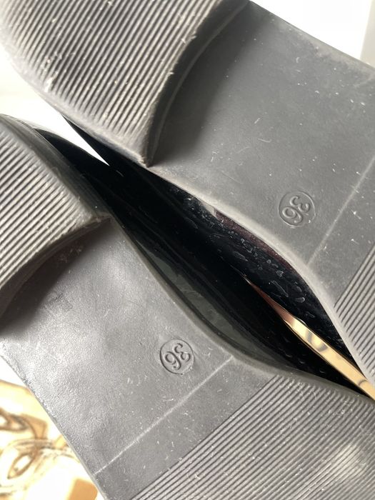 Туфли лаковые к школе 36р