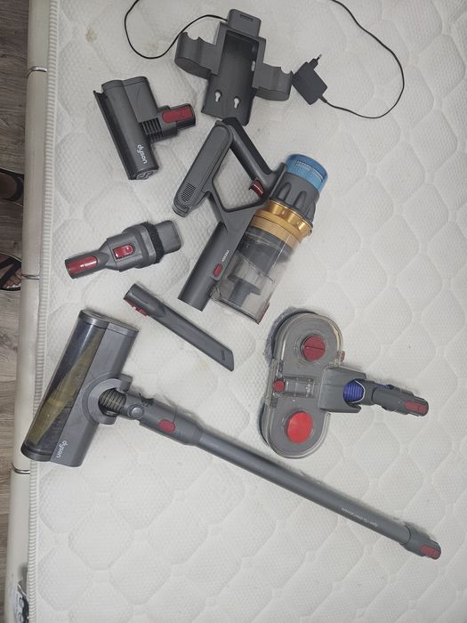 Прахосмукачка Dyson