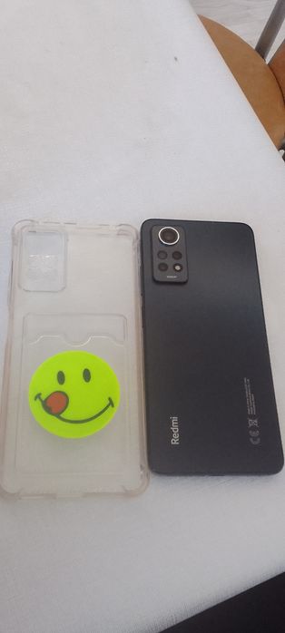 Продам телефон .