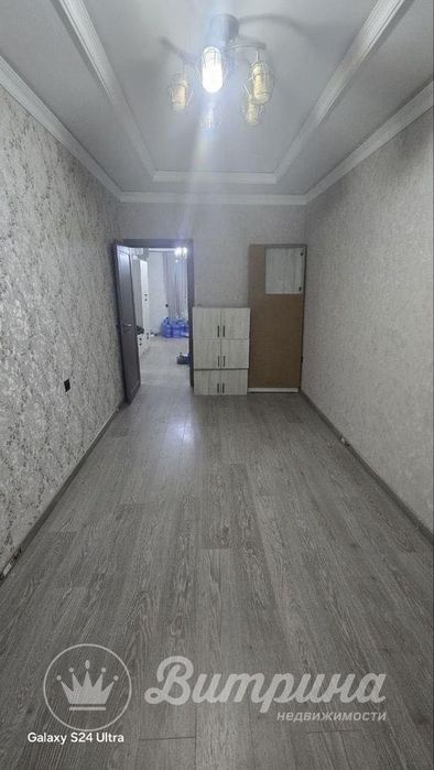 Продается 2х комнатная квартира на ЭКО базаре Мирзо Улугбекский район