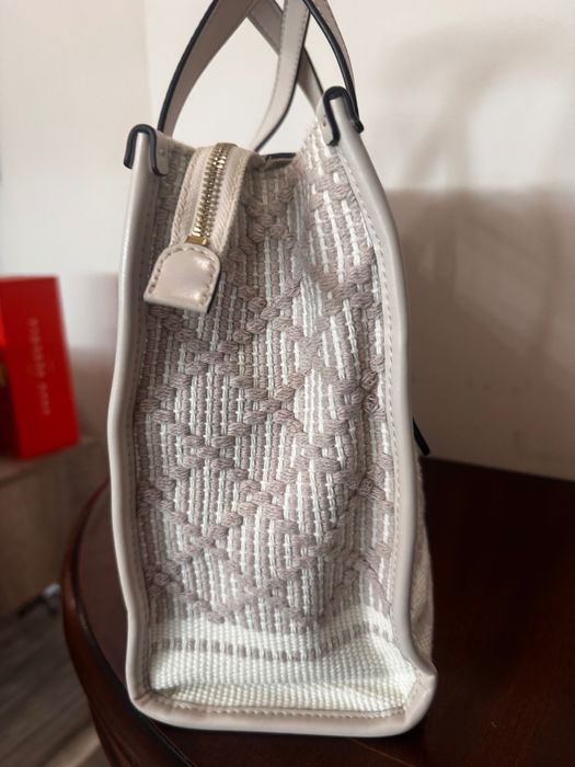 Guess Silvana canava  bag +  Guess travel bag