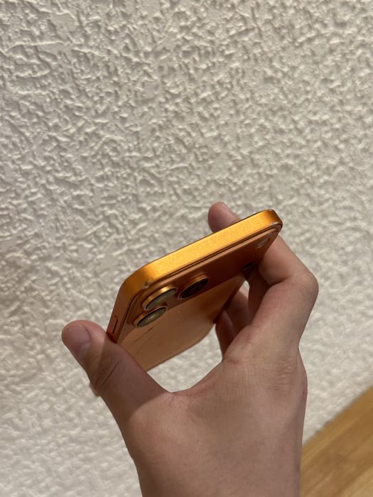 Iphone 11 в корпусе 17