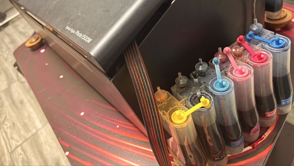 Imprimanta Epson 1500w functionala necesita curatare cap printare