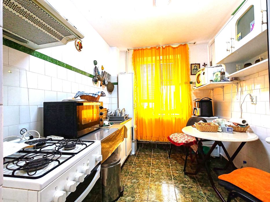 Apartament 2 camere Trivale, confort 1,etaj 3,centrala termica