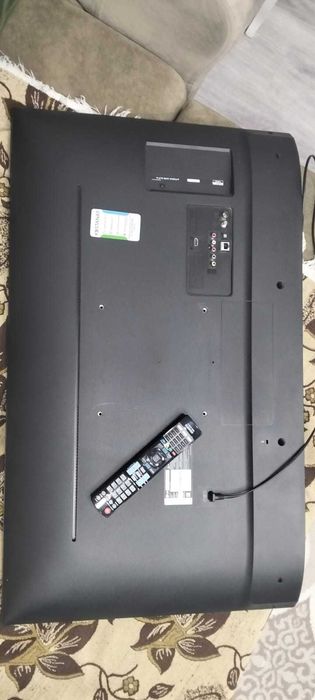 Телевизор в отличным состоянии