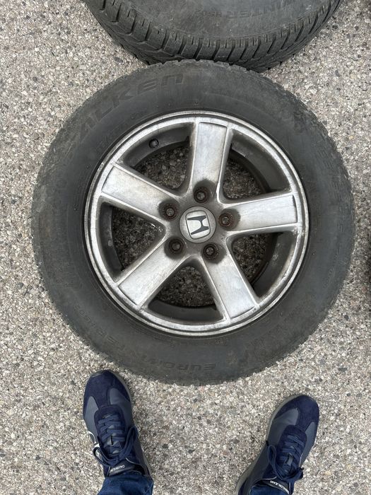 15” Алуминиеви оригинални джанти за Хонда със зимни гуми Фалкен