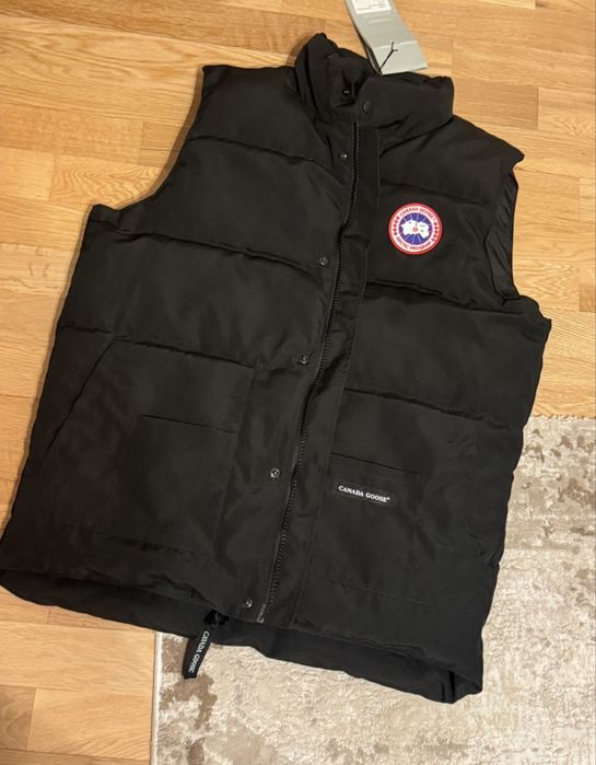 Vesta Canada Goose