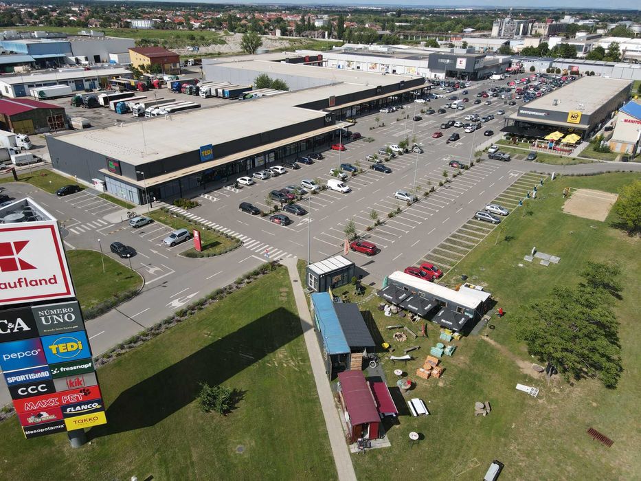 Inchiriem spatiu comercial 238 mp Funshop Park Timisoara