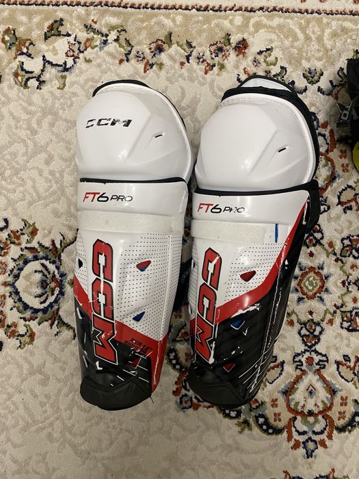 Продаю хоккейную форму