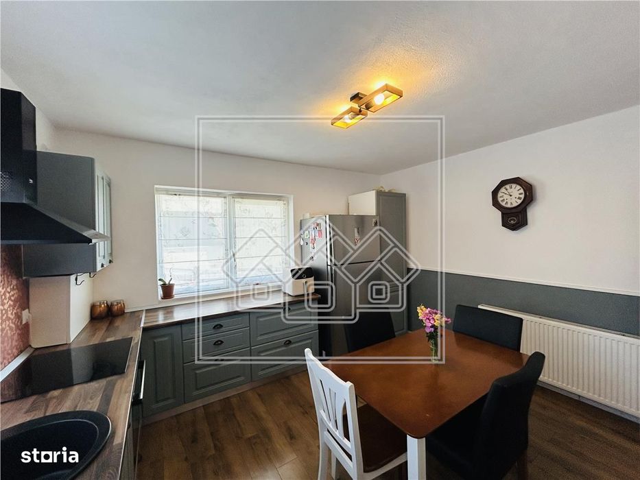 Casa moderna, cu 4 camere, 109 mp utili,  211 mp teren