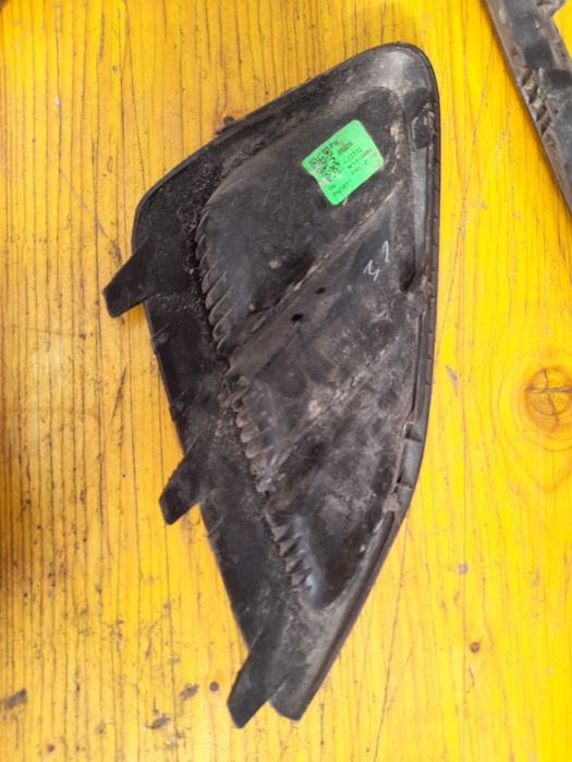 Лайсна предна броня халоген Kia Xсеed