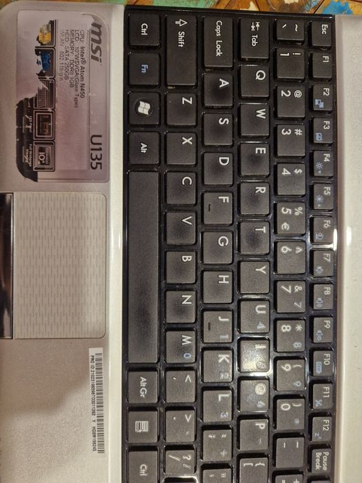 Mini laptop (MSI U135)
